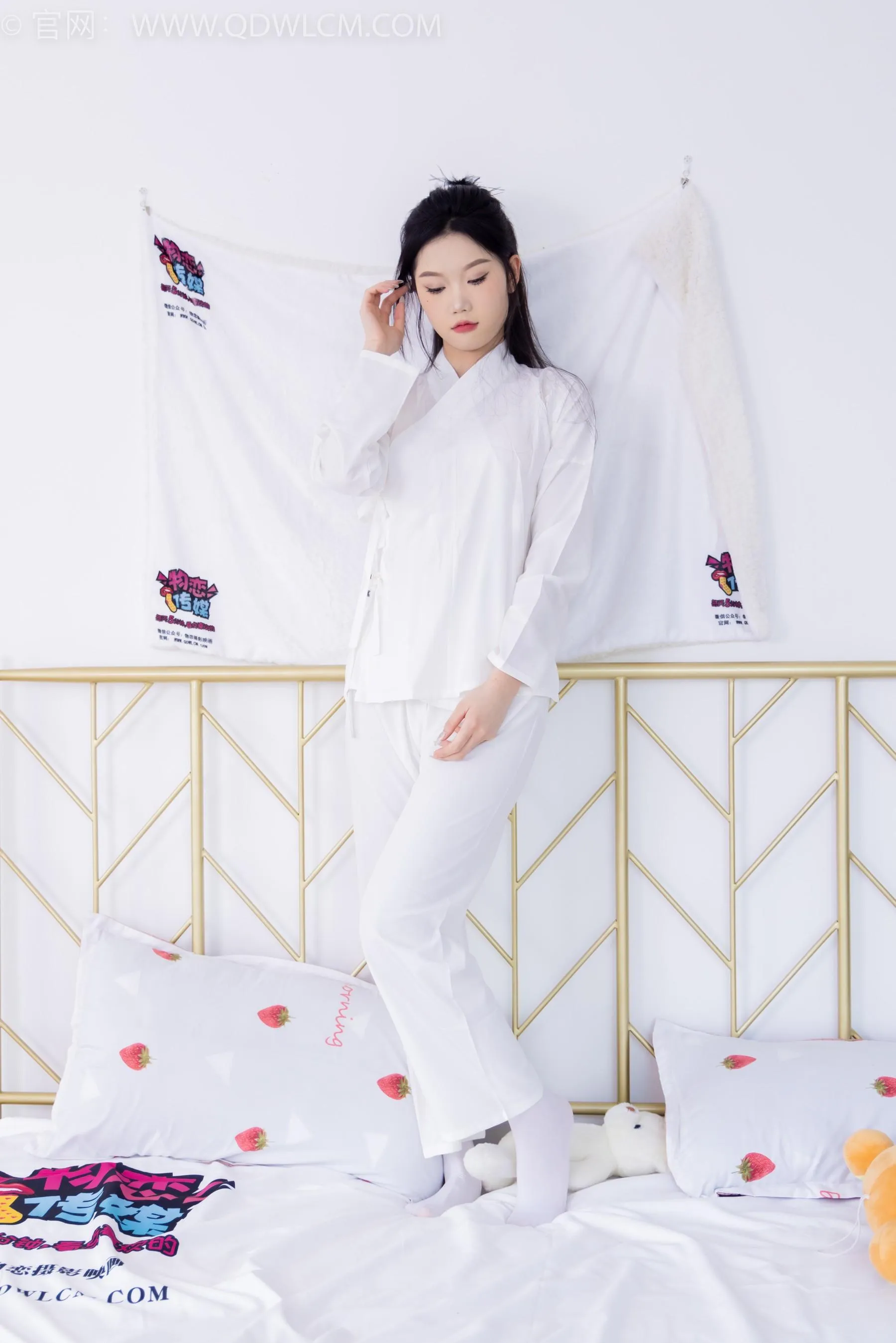物恋传媒 NO.1586 小竹-纯白小仙女 [187P]插图5